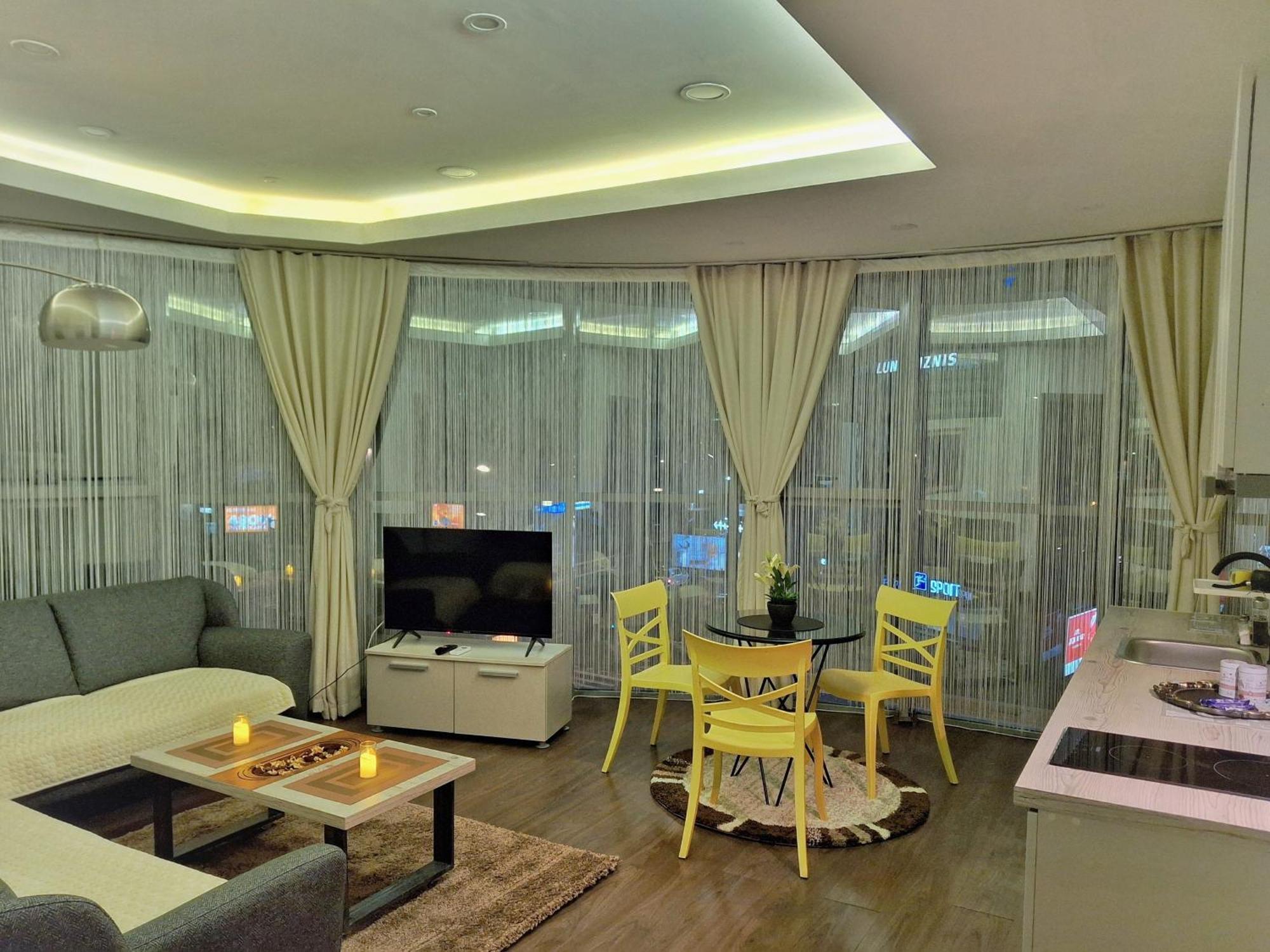 Urban Vibe Apartments Skopje Luaran gambar
